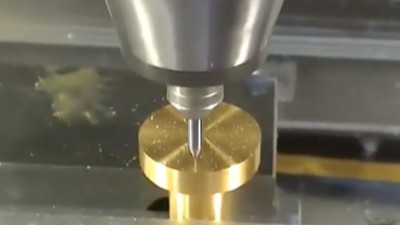 銅件鉆1mm微孔加工，加工中心可用50000轉NAKNISHI增速器