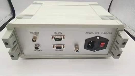 TD8650臺式特斯拉計背面