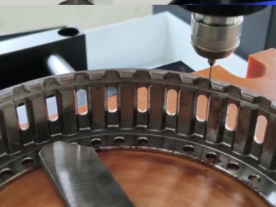 齒輪邊小毛刺，RBZ30浮動主軸靈活去除