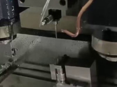 1牛米的大扭矩電主軸，提高零部件銑削效率