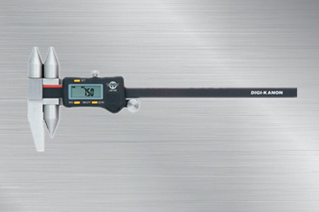日本KANON數顯孔距卡尺E-RM20J